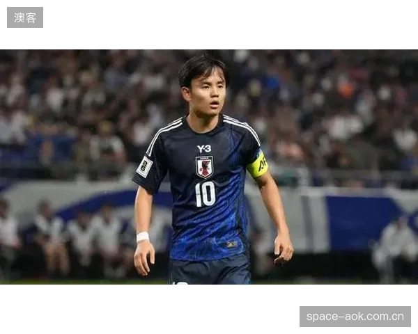 日本球员需适应世界杯赛场更快的VAR判罚节奏，避免因长时间等待而影响比赛心态与专注度。